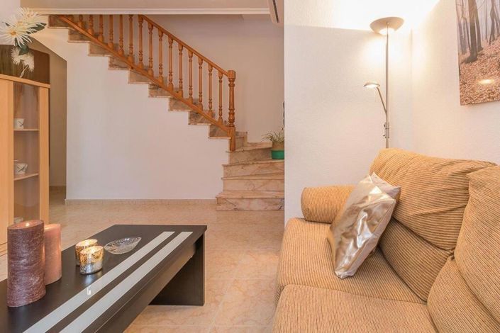 Image No.2-3 Bed House for sale