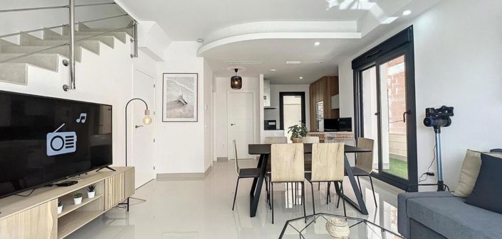 Image No.5-3 Bed House for sale