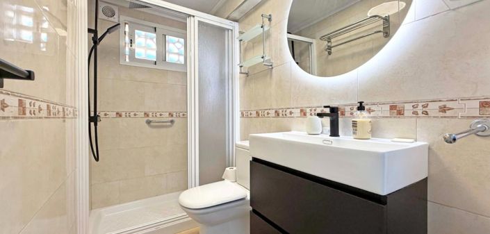 Image No.14-2 Bed Bungalow for sale