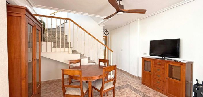 Image No.11-3 Bed House for sale