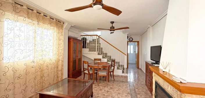 Image No.7-3 Bed House for sale