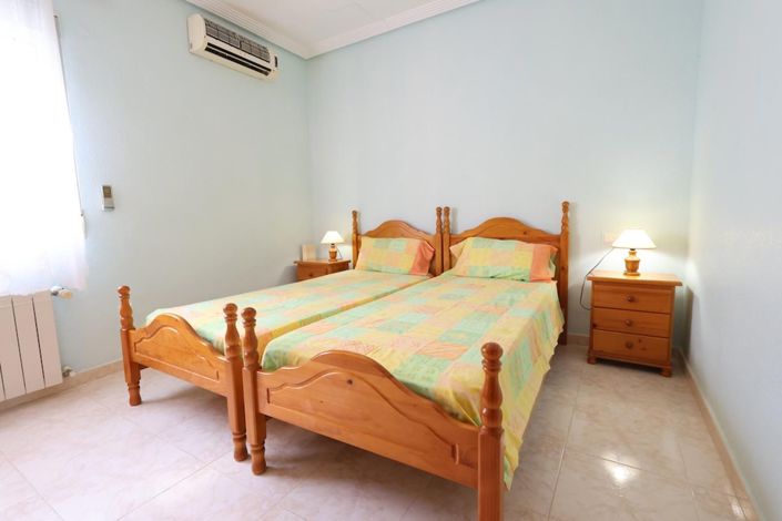 Image No.15-2 Bed Villa for sale