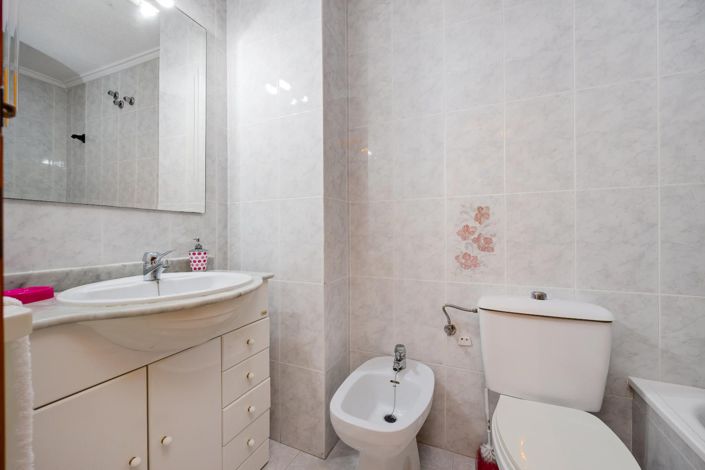 Image No.19-Apartment for sale