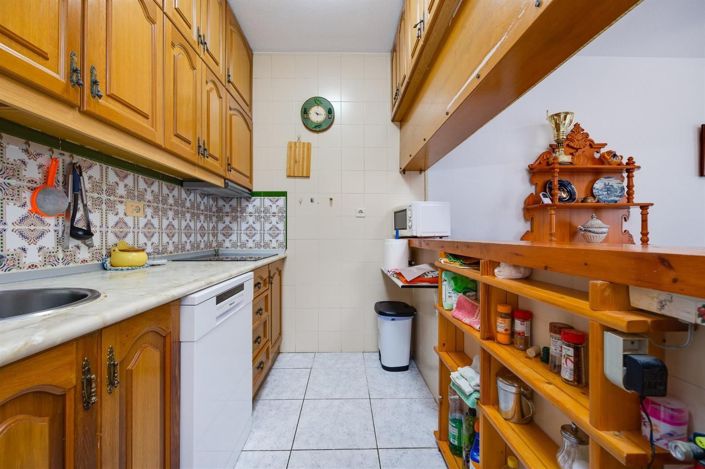 Image No.16-2 Bed House for sale