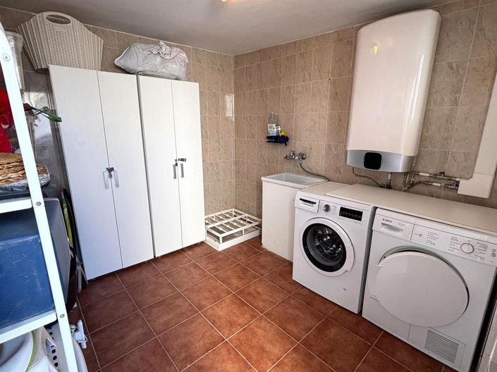 Image No.39-3 Bed House for sale