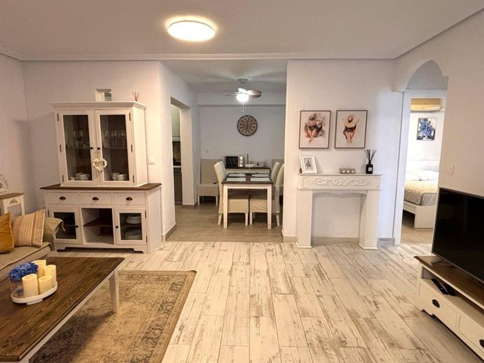 Image No.6-3 Bed House for sale