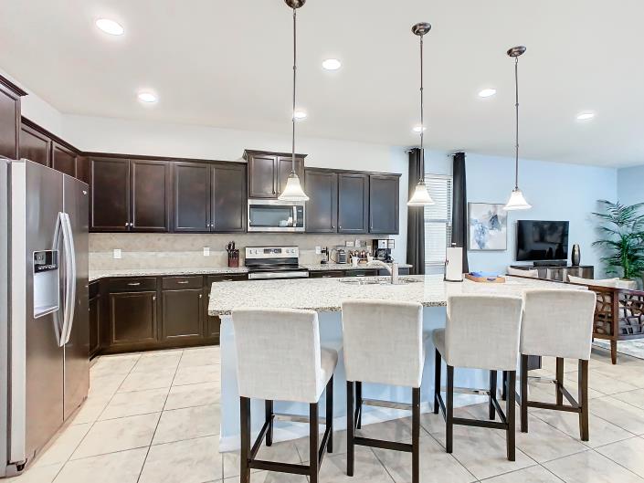 Image No.4-8 Bed House/Villa for sale