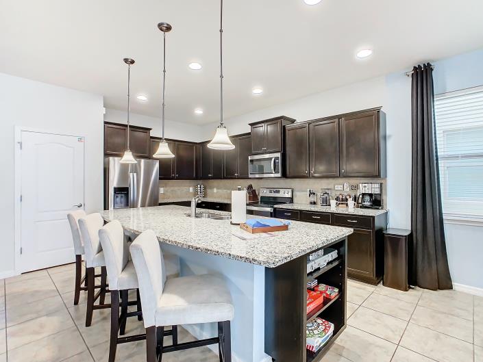 Image No.8-8 Bed House/Villa for sale