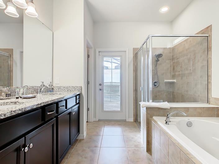 Image No.48-8 Bed House/Villa for sale