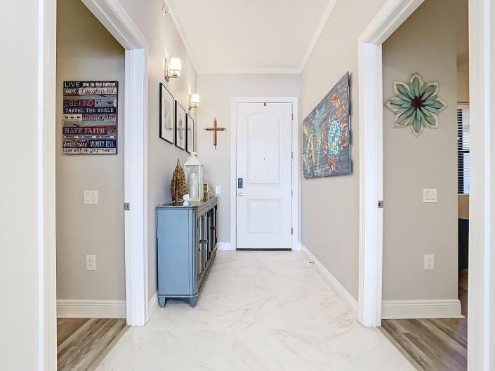 Image No.6-3 Bed Condo for sale