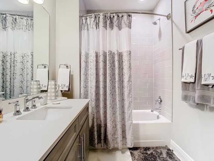 Image No.29-3 Bed Condo for sale