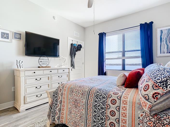 Image No.34-3 Bed Condo for sale