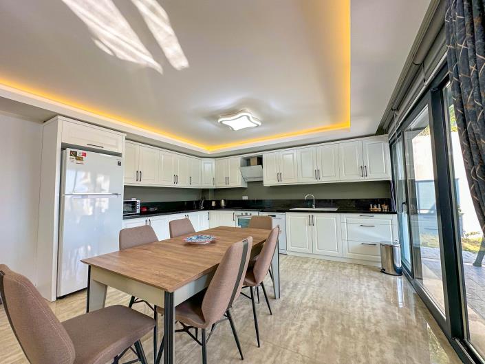 Image No.7-4 Bed Villa for sale