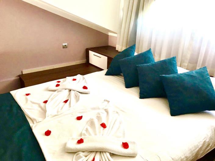 Image No.20-4 Bed Apartment for sale