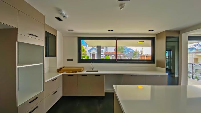 Image No.3-5 Bed Villa for sale