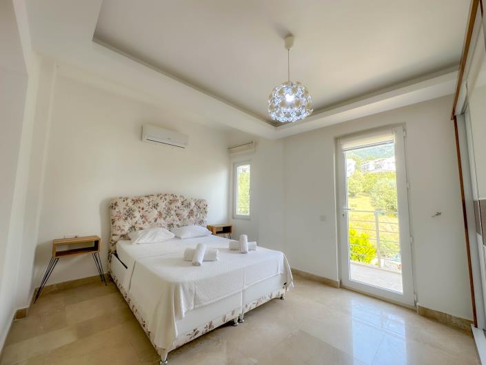 Image No.14-4 Bed Villa for sale