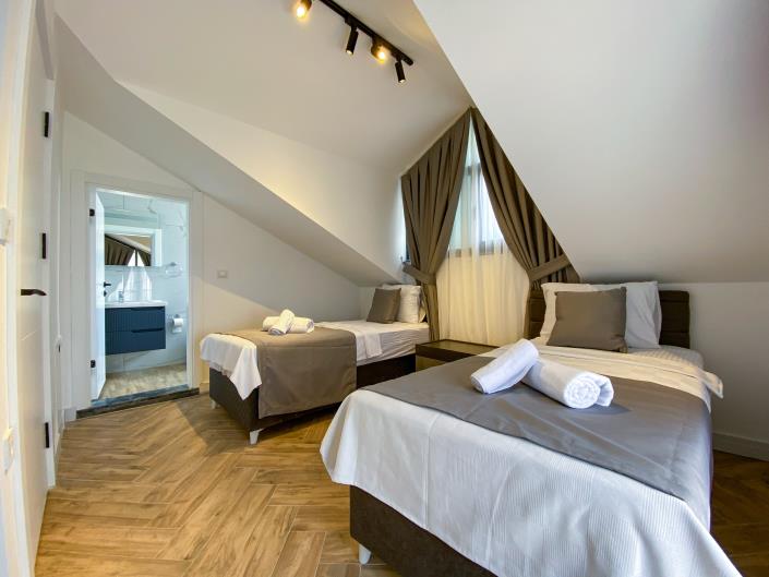 Image No.13-4 Bed Villa for sale