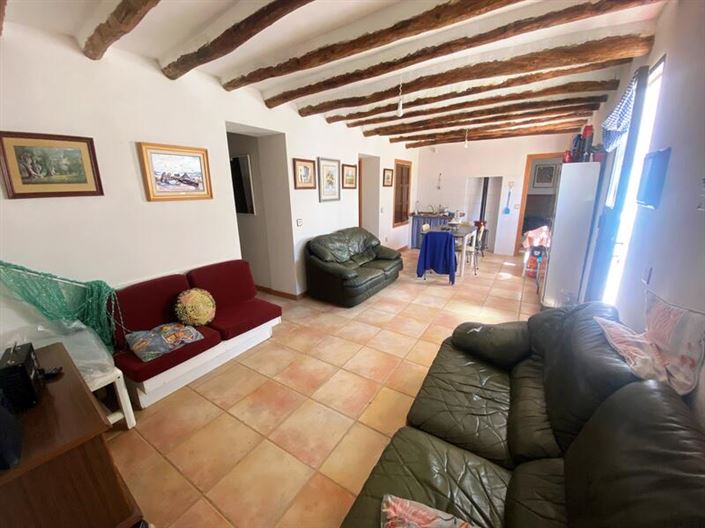 Image No.3-3 Bed Property for sale