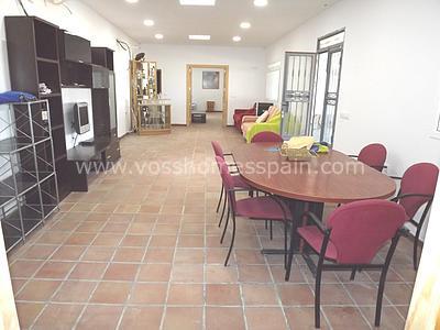 Image No.6-3 Bed Property for sale