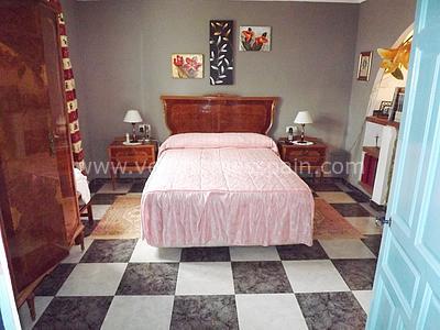 Image No.5-4 Bed Property for sale