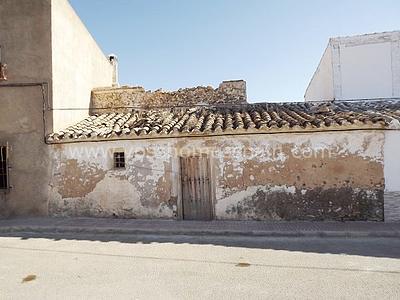 Image No.1-3 Bed Property for sale