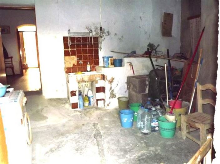 Image No.15-4 Bed Property for sale