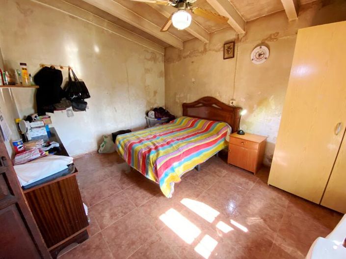 Image No.15-3 Bed Property for sale