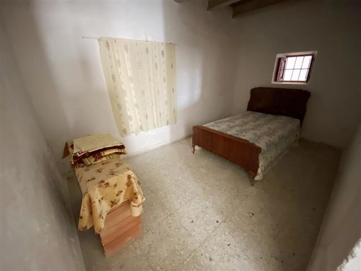 Image No.13-3 Bed Property for sale