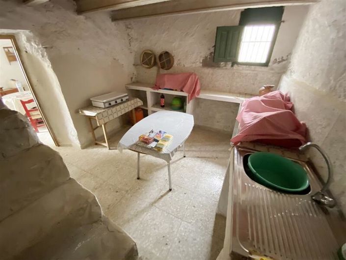 Image No.9-3 Bed Property for sale