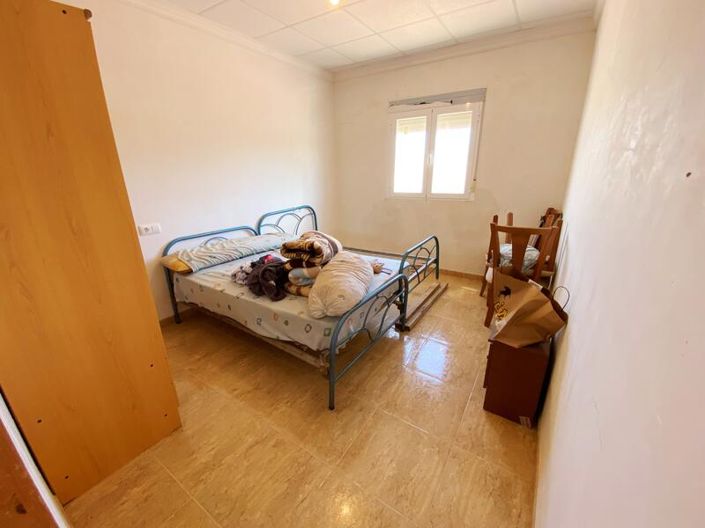 Image No.12-2 Bed Property for sale