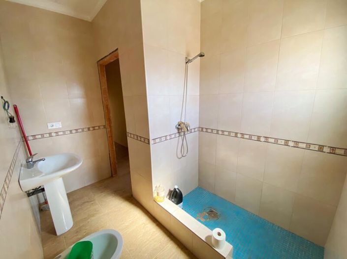 Image No.8-2 Bed Property for sale