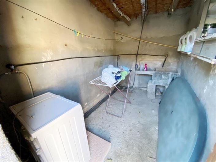 Image No.36-6 Bed Property for sale