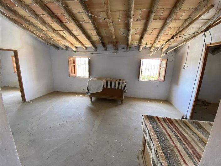 Image No.22-3 Bed Property for sale