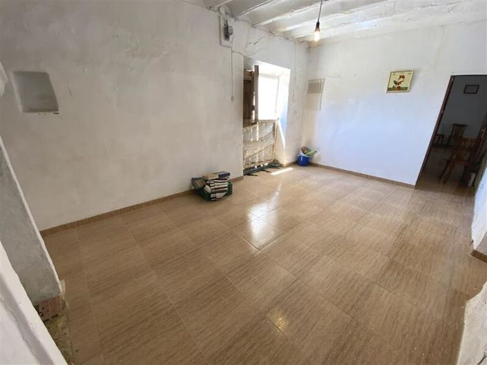 Image No.35-3 Bed Property for sale