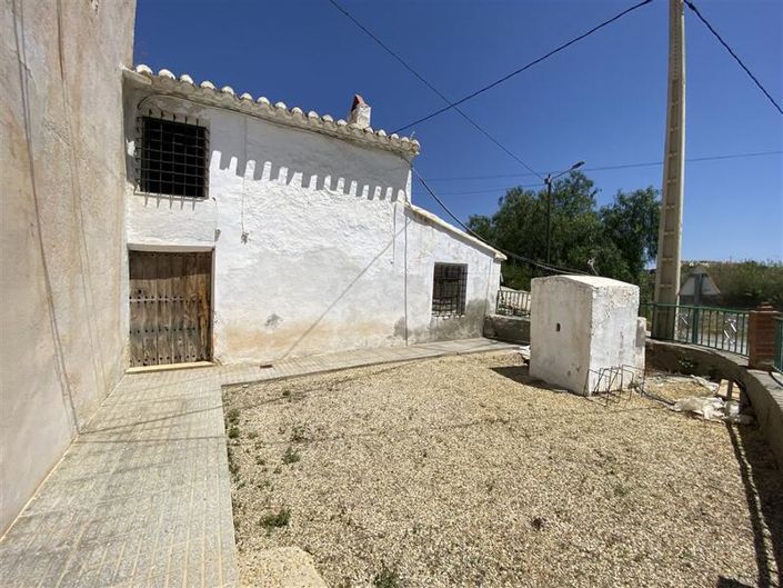 Image No.39-3 Bed Property for sale