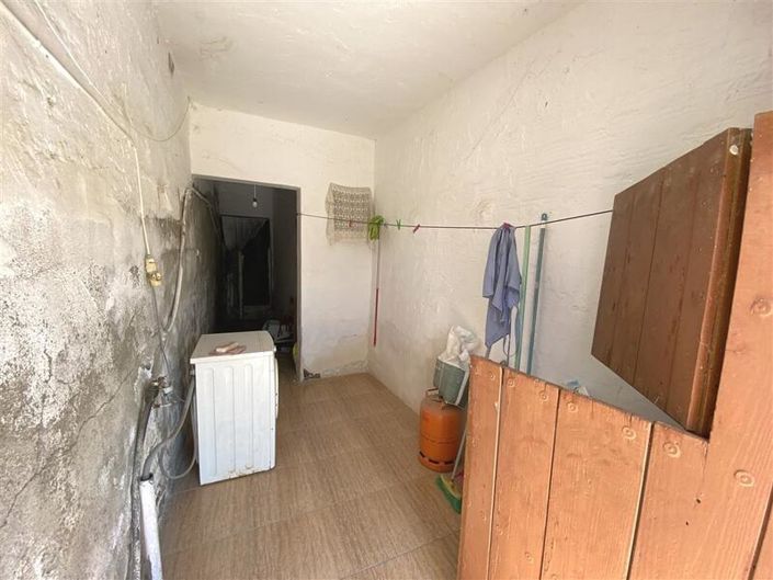 Image No.4-3 Bed Property for sale