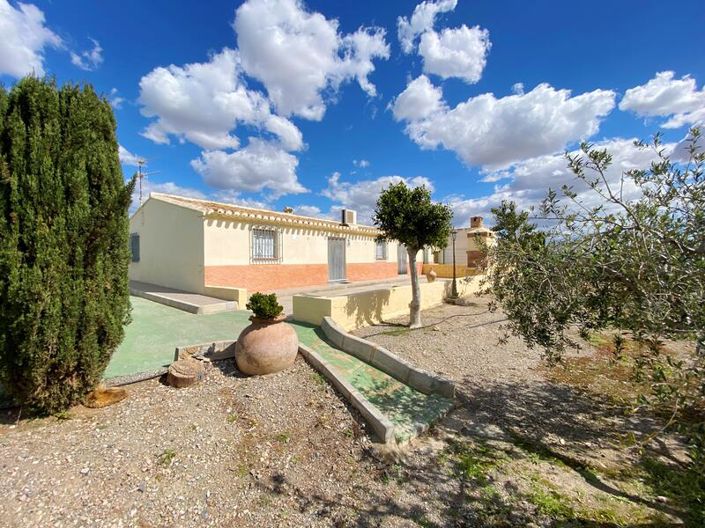 Image No.1-3 Bed Property for sale