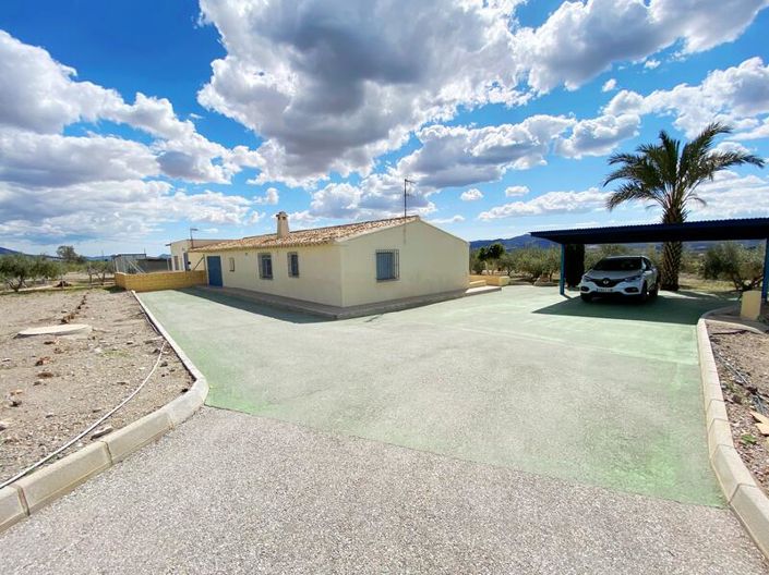 Image No.18-3 Bed Property for sale