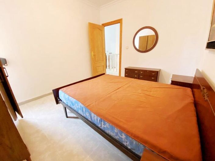 Image No.10-3 Bed Property for sale