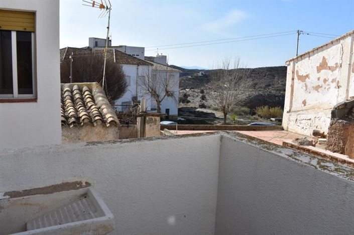 Image No.21-3 Bed Property for sale