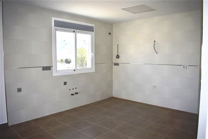 Image No.11-3 Bed Villa for sale