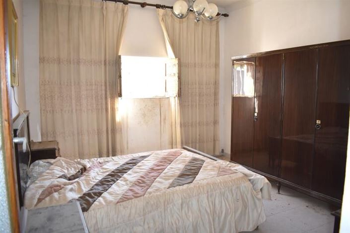 Image No.11-4 Bed Property for sale