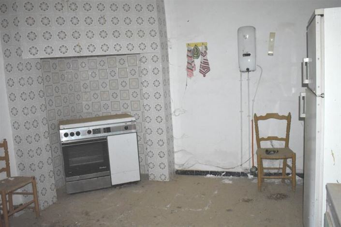 Image No.20-4 Bed Property for sale