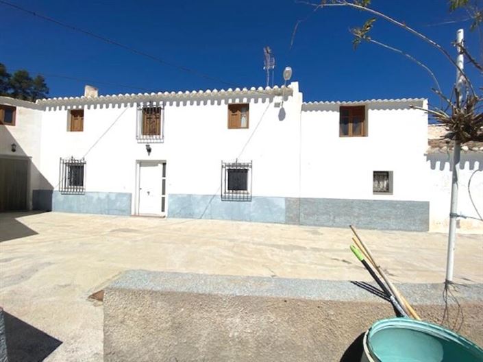 Image No.1-3 Bed Property for sale