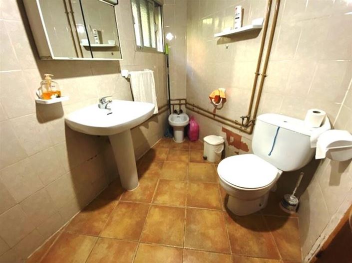 Image No.19-3 Bed Property for sale