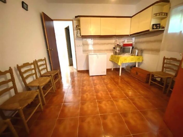 Image No.21-3 Bed Property for sale