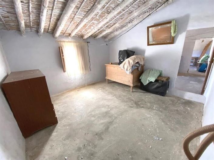 Image No.26-3 Bed Property for sale