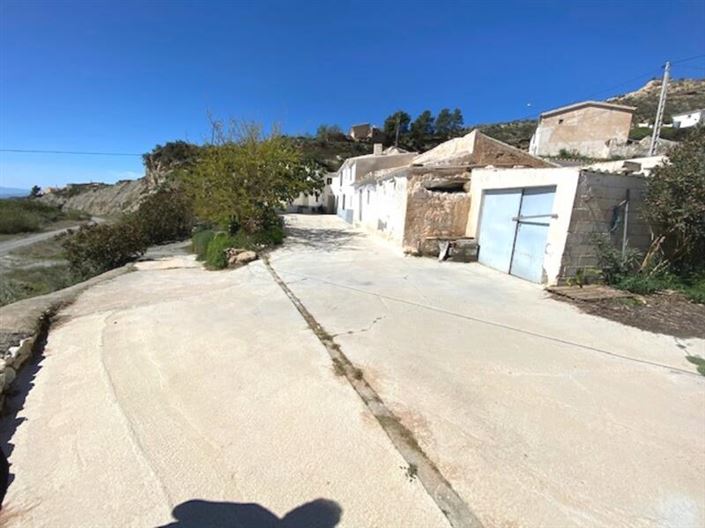 Image No.4-3 Bed Property for sale