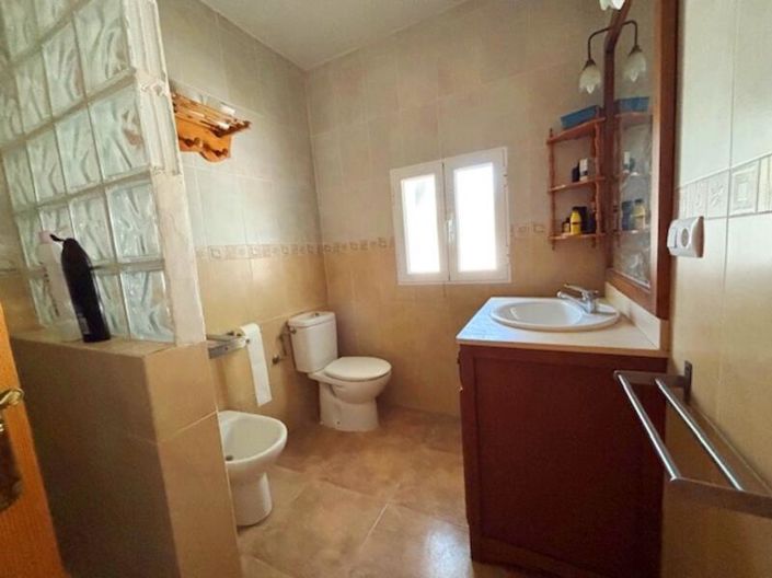 Image No.10-3 Bed Villa for sale