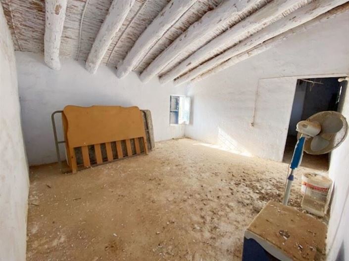 Image No.16-3 Bed Property for sale